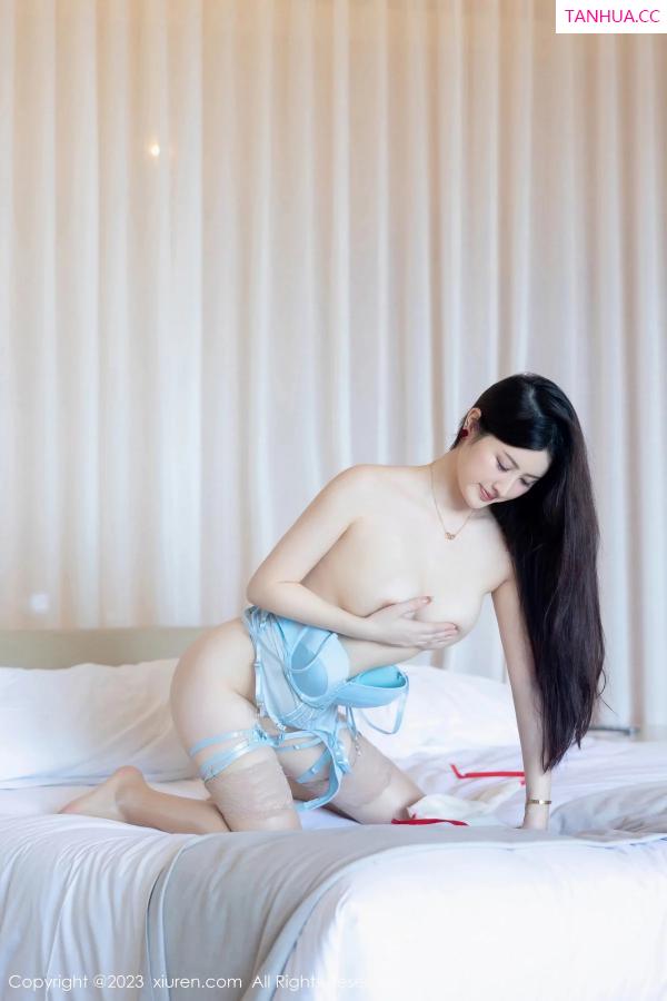 陈诗诗 诗诗 [XiuRen]高清写真图 2023.12.21 No.7843 诗诗kiki 圣诞主题第74张图片